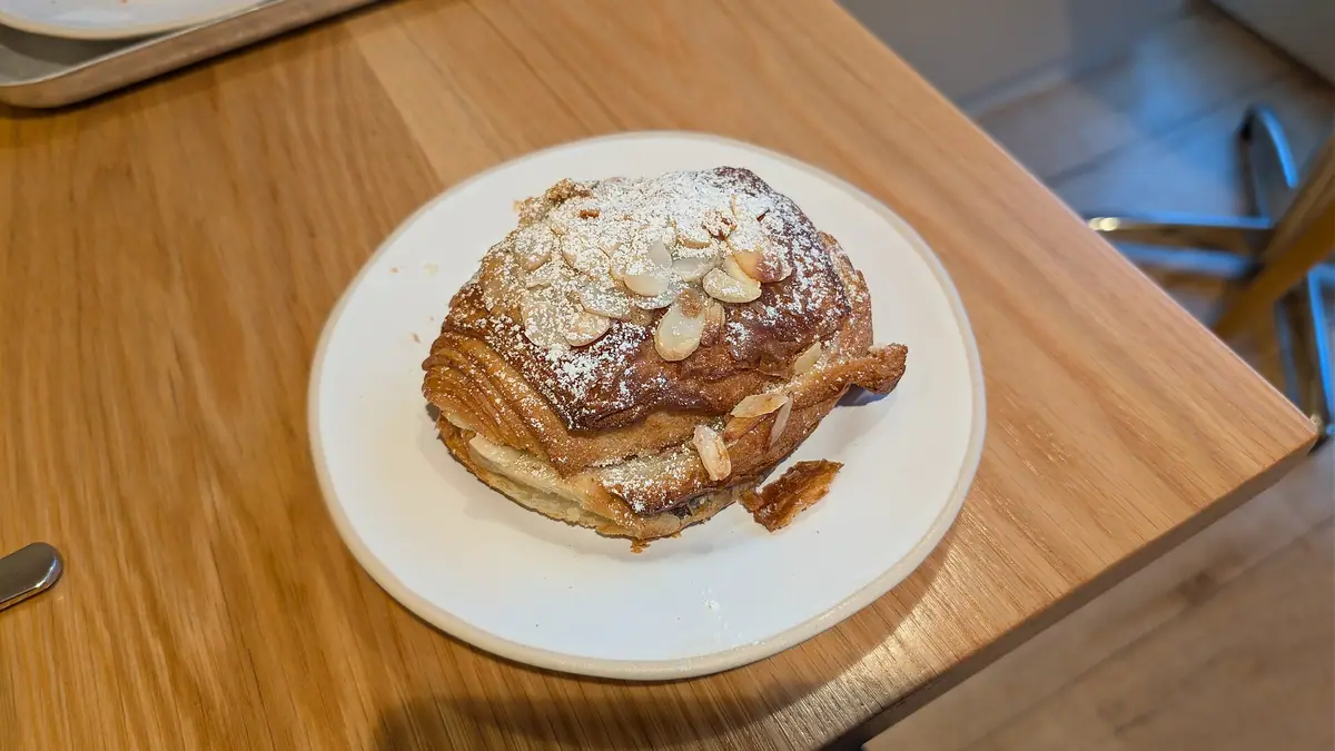 Doughnut Shop bakes